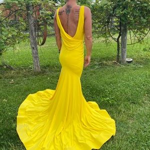 BRAND NEW WITH TAGS Sherri Hill prom dress